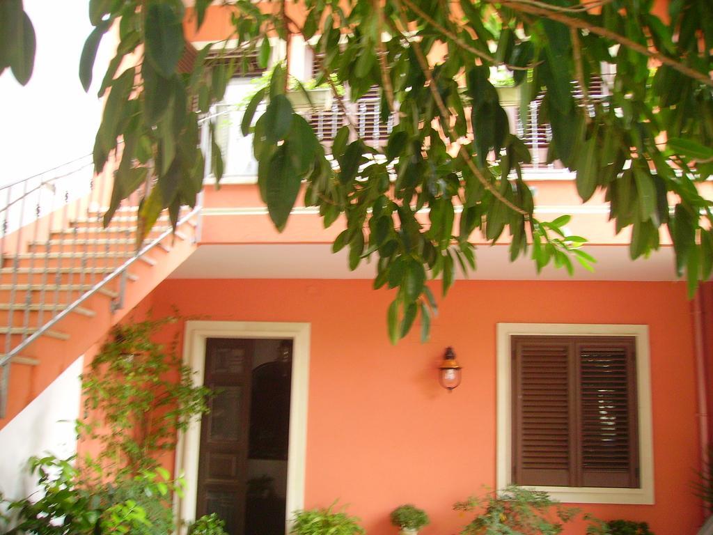 Dimora Del Casale Bed & Breakfast Brindisi Eksteriør bilde